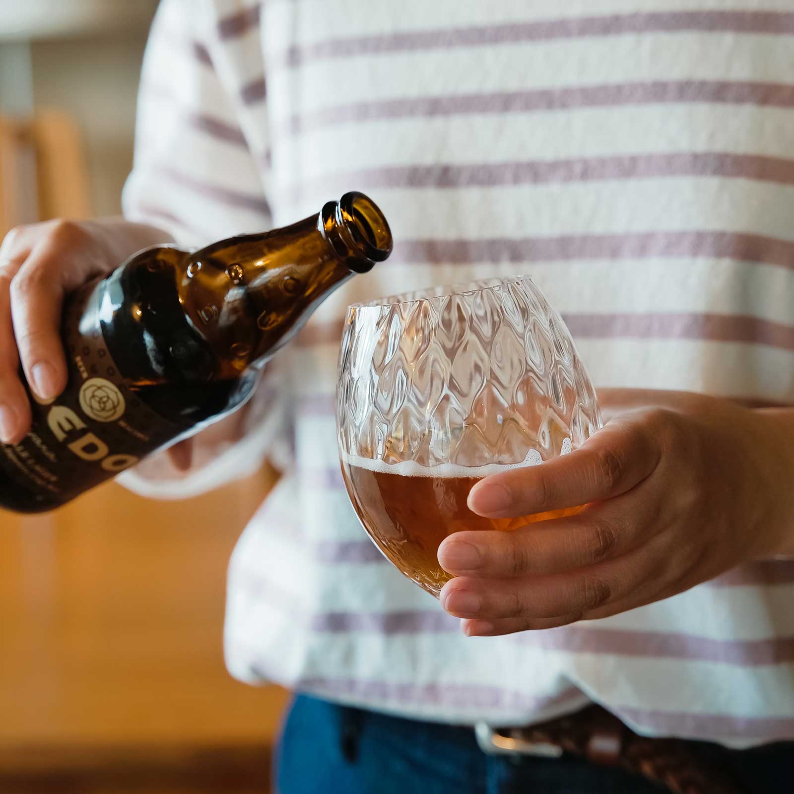 ザ・ビアー：伽羅ビール 2本＋likka＋クリスタルエッジ 飲みくらべ