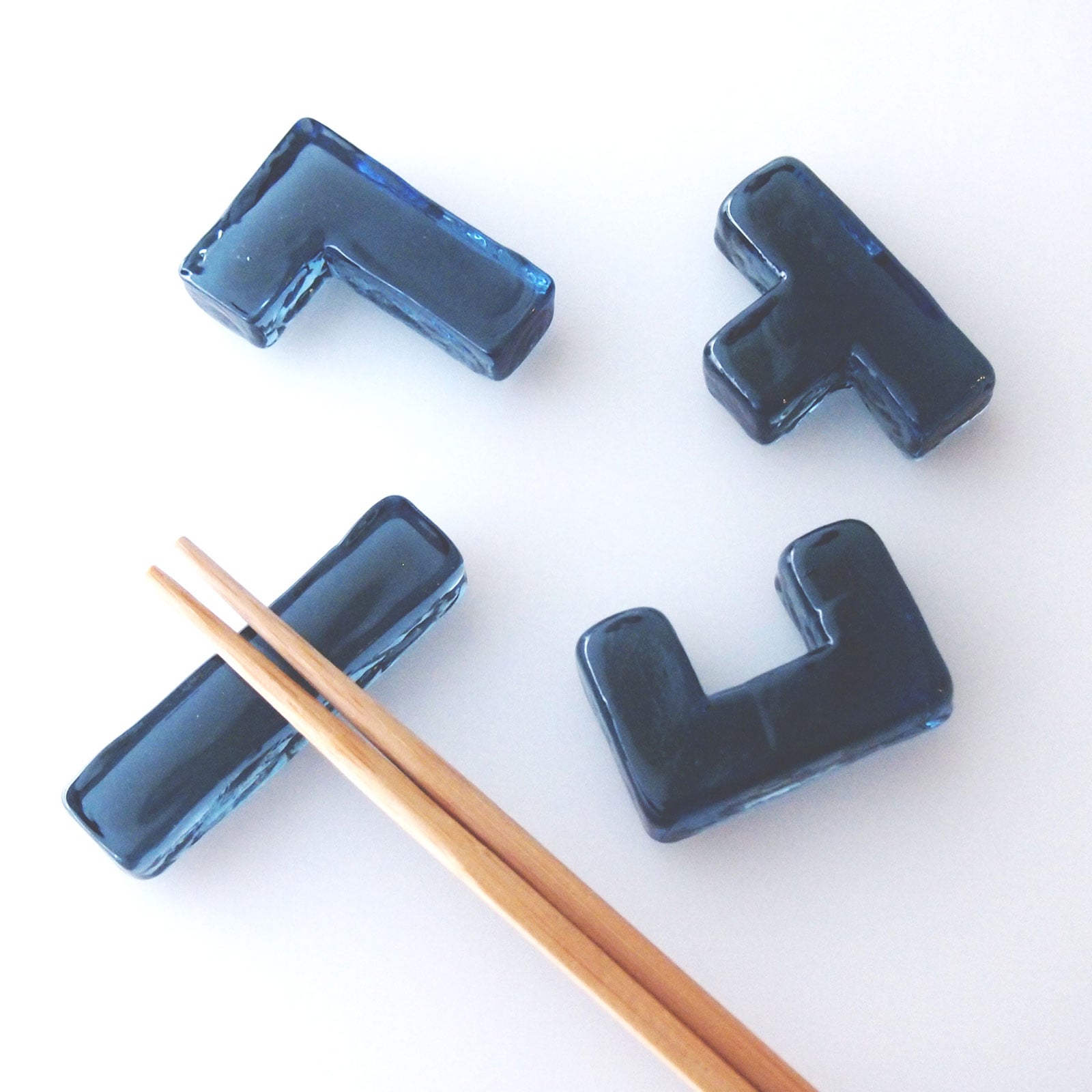 プレイ：箸置き・カトラリーレスト 4点セット GIFT | ガラス製品 | Sghr