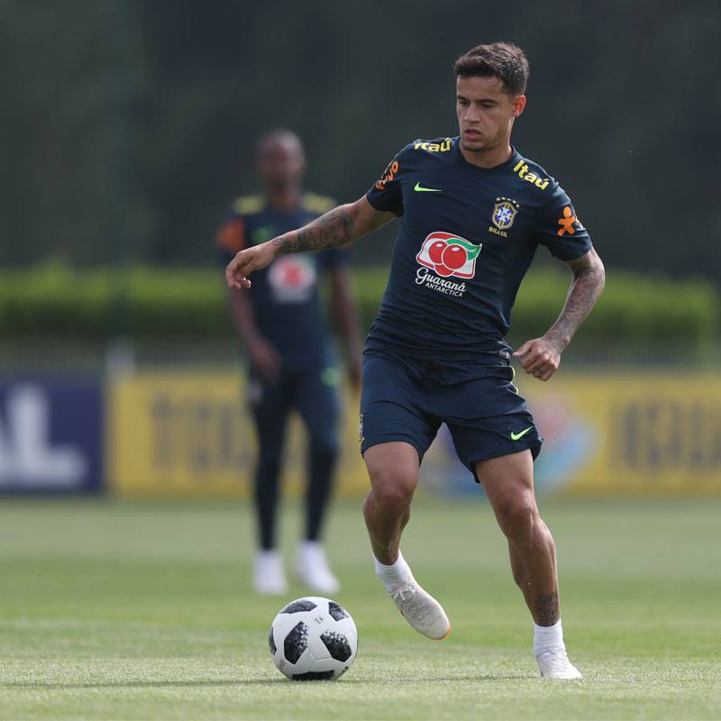 ブラジル代表トレーニングシャツ【人気スポンサー付き】練習着 NIKE