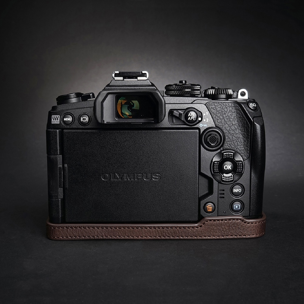 TP Original OLYMPUS E-M1 Mark III 用 ボディーハーフケース ダーク