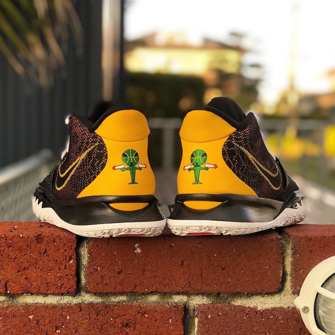 NIKE KYRIE 7 EP 'RAYGUN' ナイキ カイリー 7 レイガン 【MEN'S