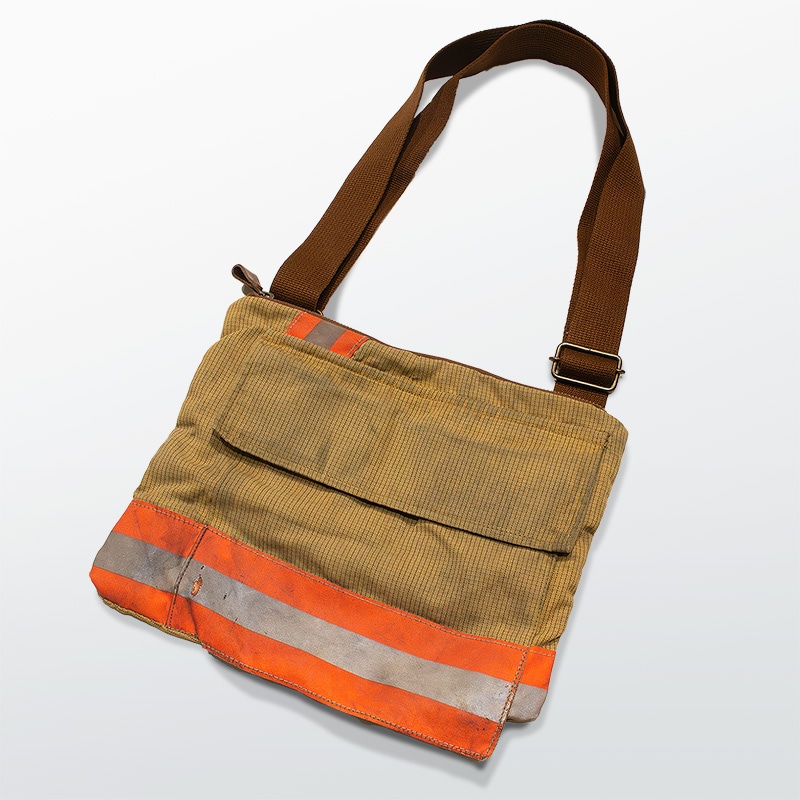 MODECOサコッシュ｜カタストロフと美術のちから展| 森美術館オンライン