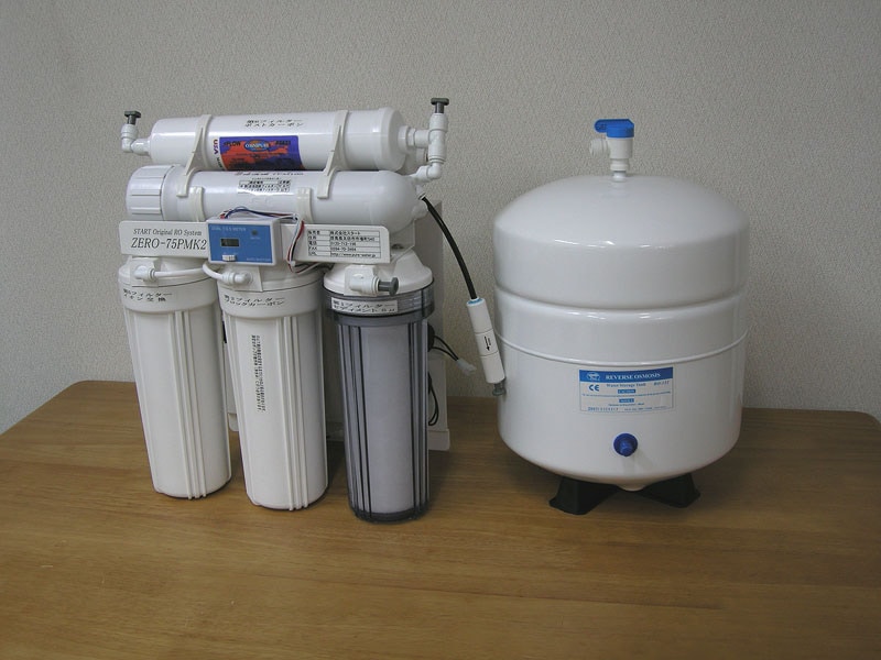 スリム型逆浸透膜浄水器/RO-USC80P 電動ポンプ付 | 家庭用アンダー