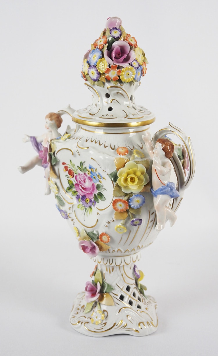 フォン シールホルツ 「蓋付天使文飾り壺」 | | アトリエ・ブランカ