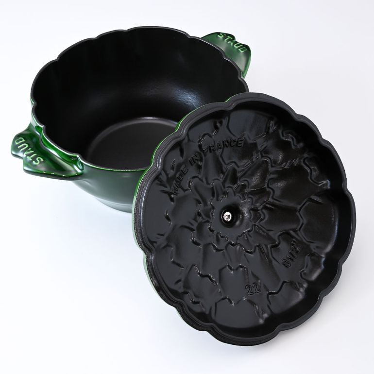 ストウブ staub ココット ラウンド アーティチョーク 22cm 鋳物