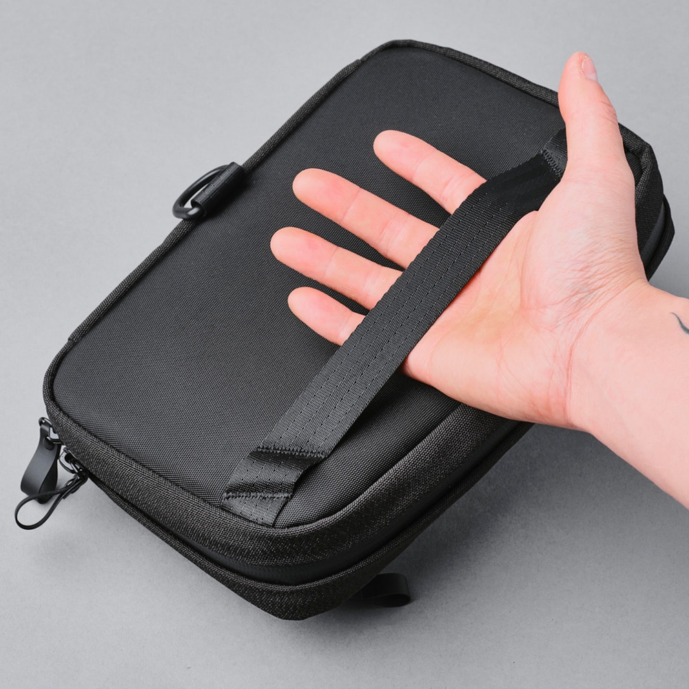 ELEMENTS TECH CASE AXOFLUX | SLING & SHOULDER | 【公式】ALPAKA