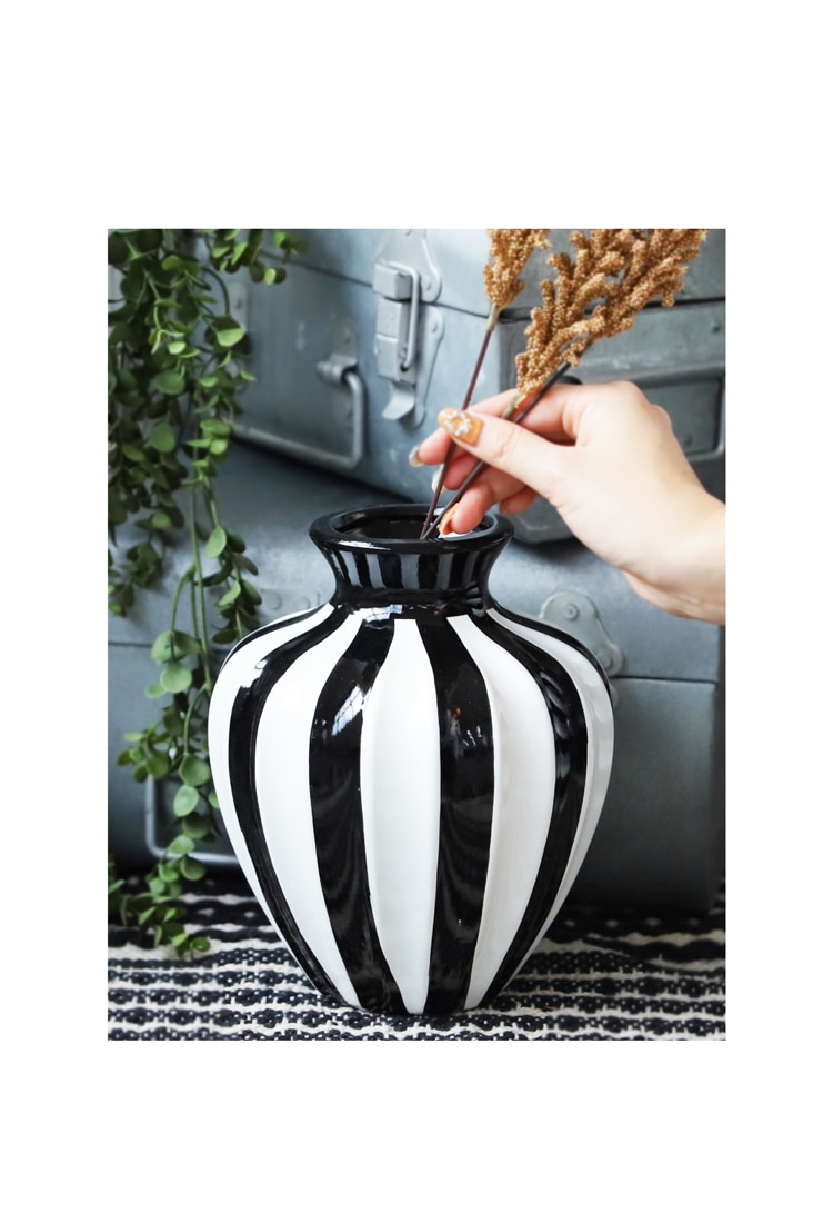 ポイント10％！2月25日20時～3月26日10時ストライプ柄 花瓶 Sサイズ