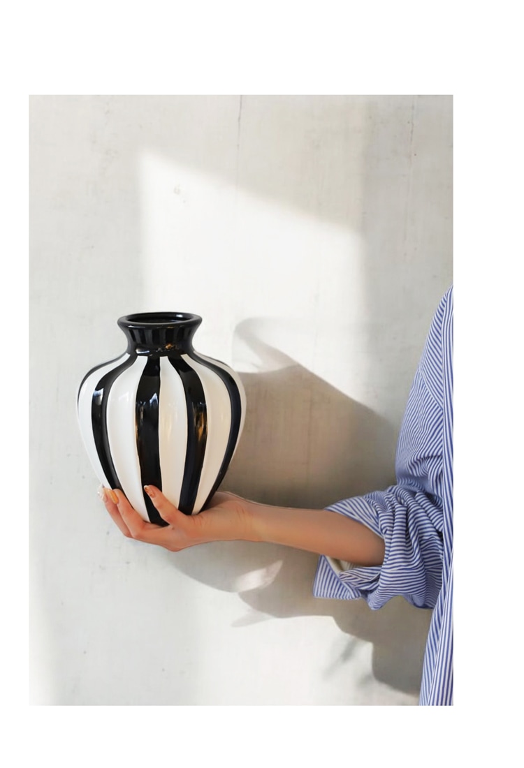 ポイント10％！2月25日20時～3月26日10時ストライプ柄 花瓶 Sサイズ