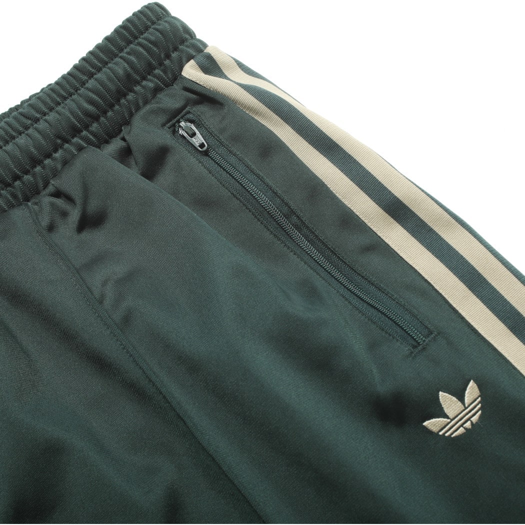 adidas アディダス オリジナルス トラックパンツ ジェンダーニュー