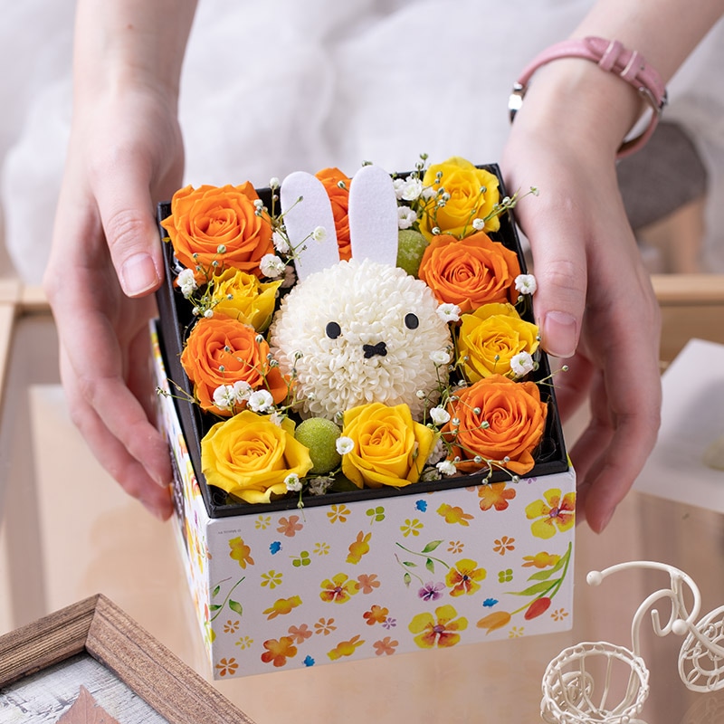 直送商品D】ミッフィーフラワーマム ウォーターカラーボックスアレンジ