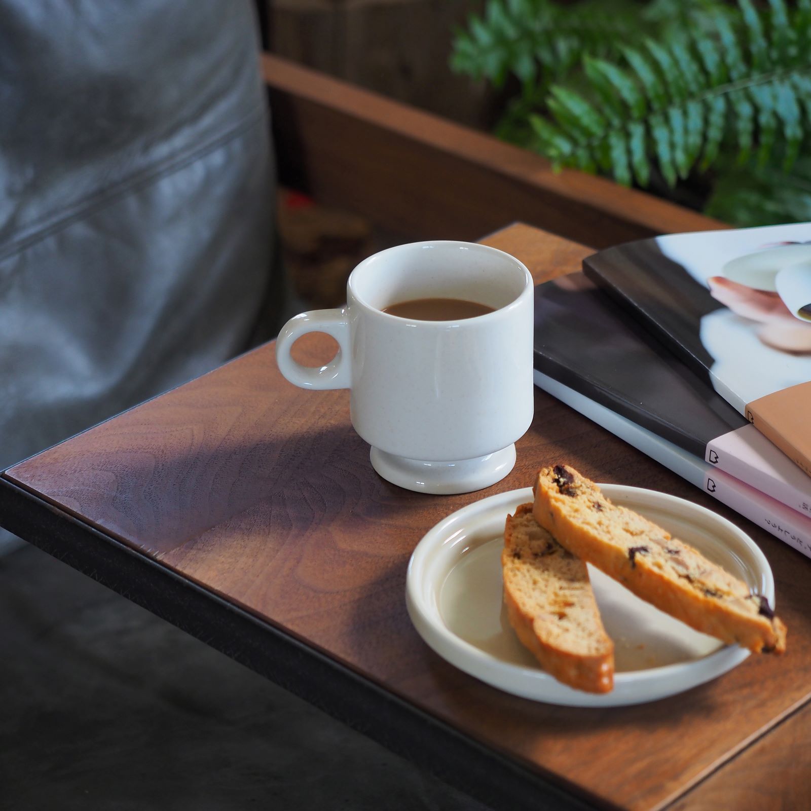 Smith】スミス 脚付きスタッキングマグ [日本製/美濃焼/洋食器/SM001