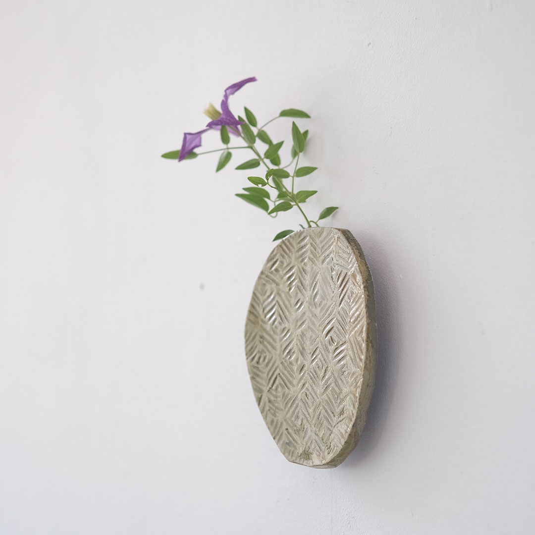 陶板掛け花入 | からつ焼 高麗窯 | 糸島くらし×ここのき 公式通販サイト