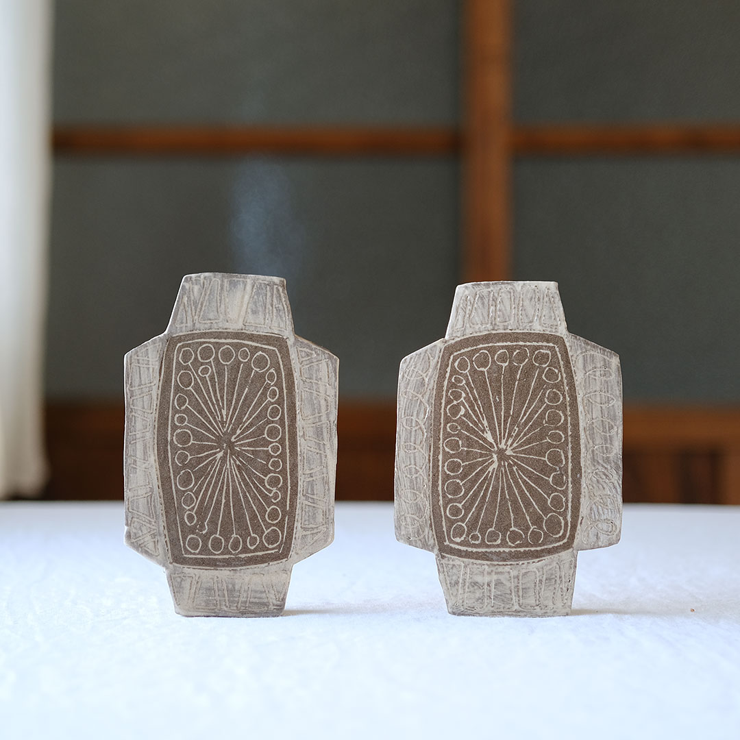 陶板掛け花入/壁掛け・自立2way | からつ焼 高麗窯 | 糸島くらし×ここ