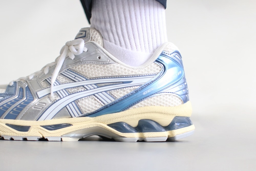 ASICS (アシックス) 
