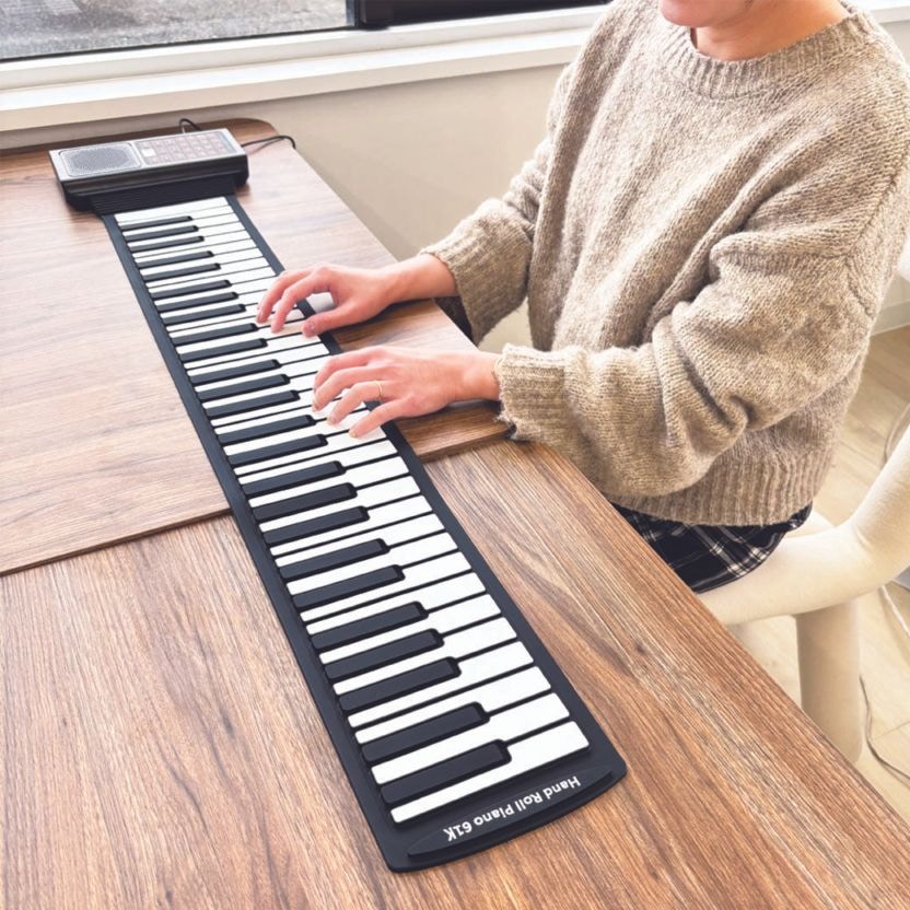 20曲内蔵ロールアップピアノ 61鍵盤｜ファミリー・ライフ公式通販