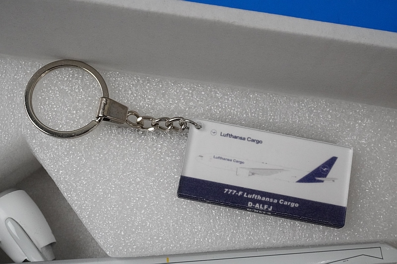 1/200 B777-200 ルフトハンザカーゴ D-ALFJ [JF-777-2-008] J