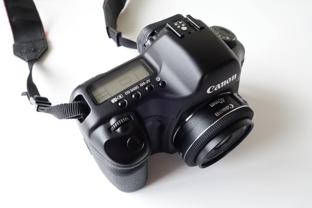 ドール撮影の鍛錬用にキャノン単焦点レンズ 40mm F2.8を買ってみた