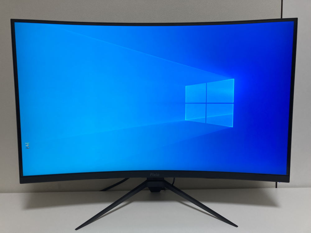 Pixio PXC327のレビュー！31.5インチで大迫力のゲーミングモニター