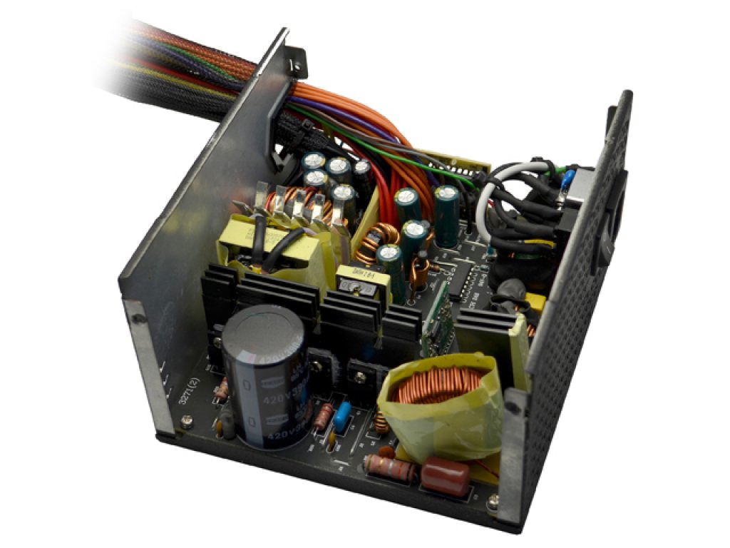 FSP AS-700 AURUM S ATX 700W 80PLUS GOLD認証 - 製品詳細 | パソコン