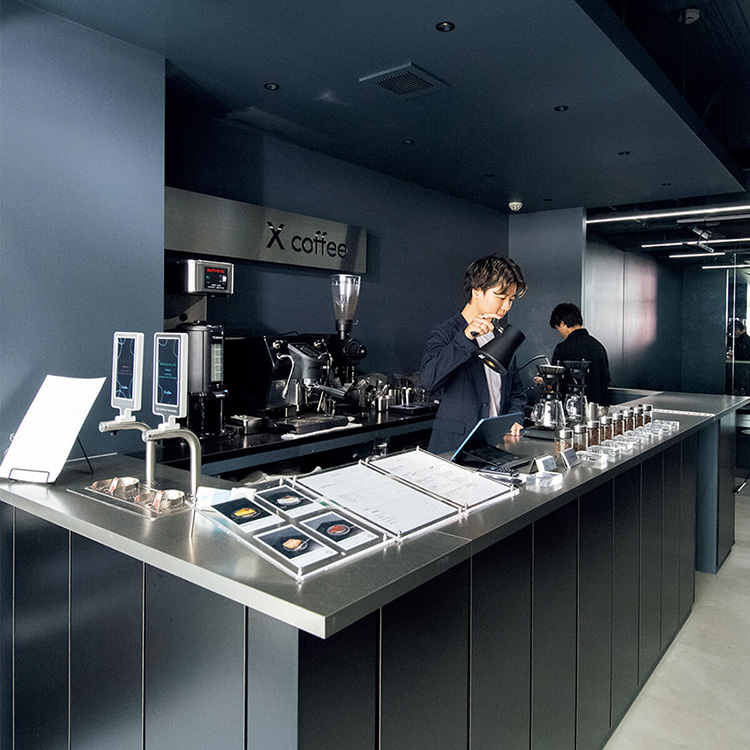 最先端でイノべーティブな一杯を。銀座〈エックス・コーヒー・ギンザ