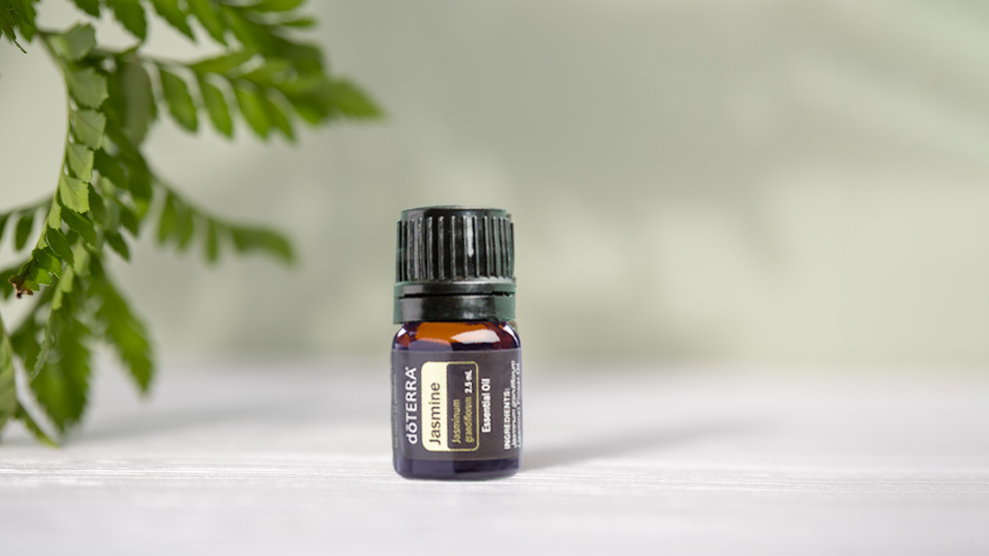 Jasmine Essential Oil Uses and Benefits | doTERRA Essential Oils