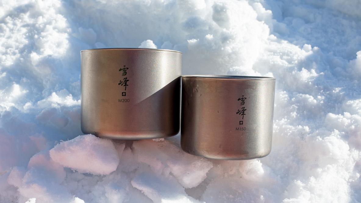 スノーピークの「雪峰」は持ち手が熱くならないし、保温性能もバツグン