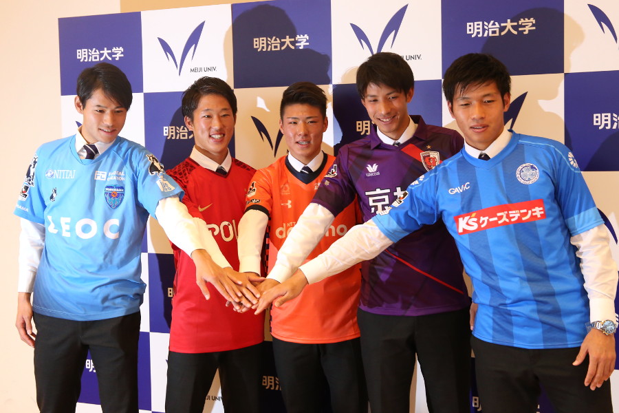 体育会サッカー部】5選手がJリーグへ！加入内定記者会見フォト