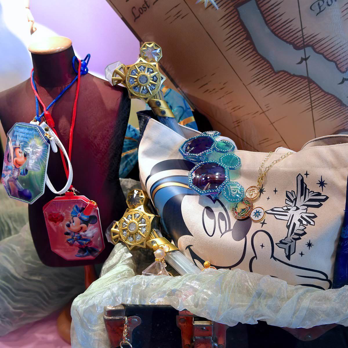 輝くクリスタルデザイン☆東京ディズニーシー15周年グッズ -