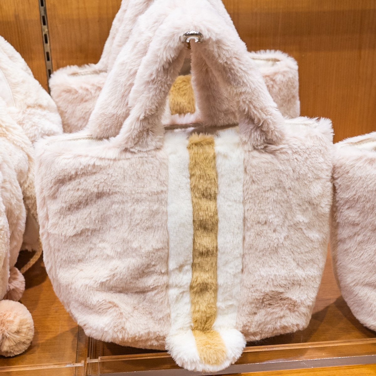 しっぽのデザインもかわいい！東京ディズニーランド「チップ＆デール