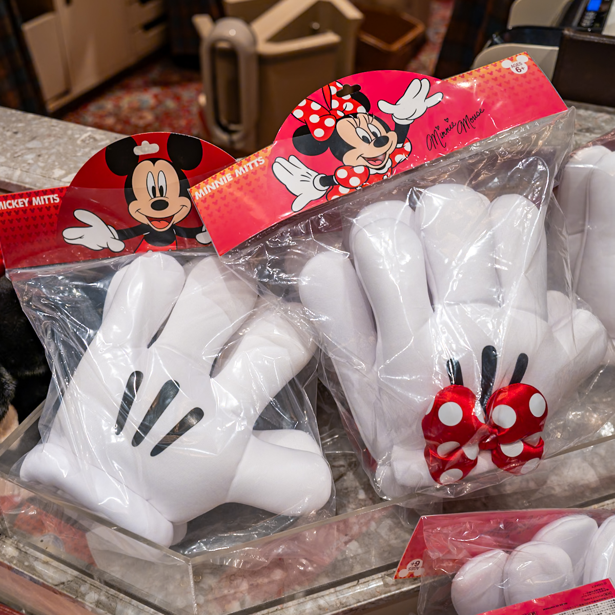 ミッキー、ミニーデザイン！東京ディズニーリゾート身につけグッズ