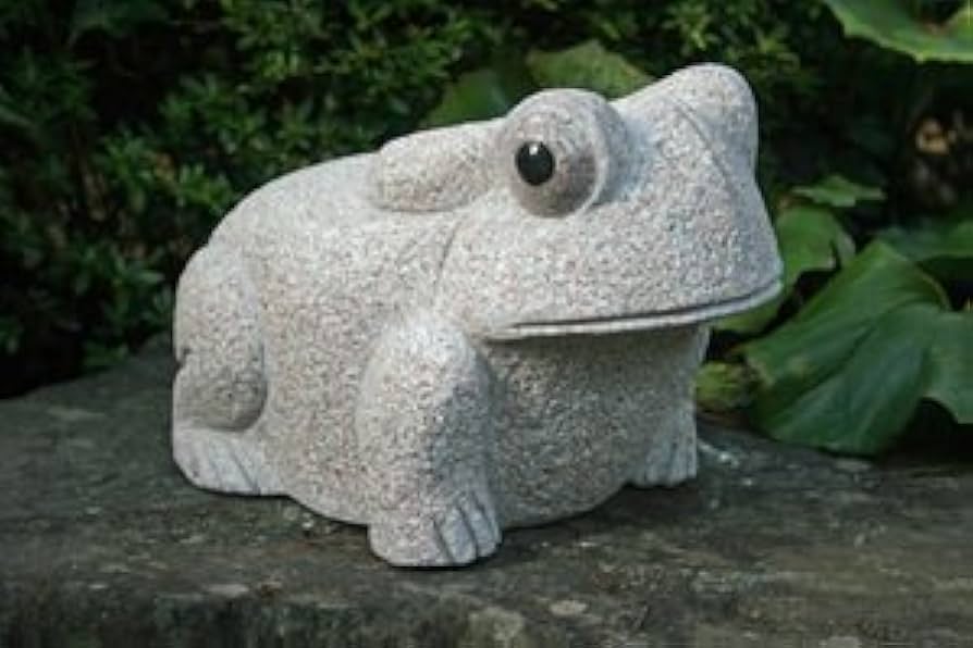 Amazon.co.jp: 石の蛙(桜色) カエルの石彫刻品 高さ約21cm 全長約30cm