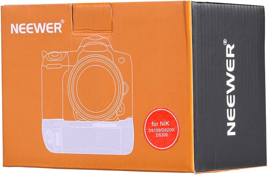 Amazon | NEEWER マルチパワー縦バッテリーグリップ Nikon D5100 5200