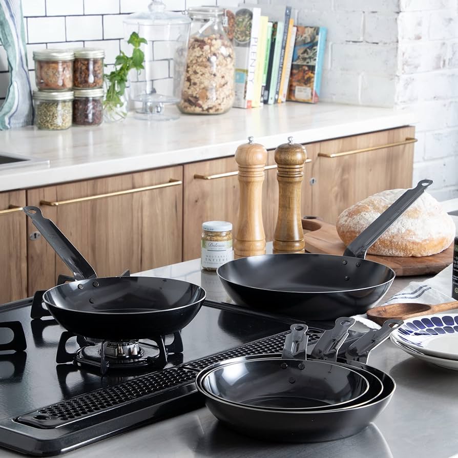 Amazon｜遠藤商事 TKG 鉄フライパン 32cm 内径×深さ(mm)321×64底径(mm