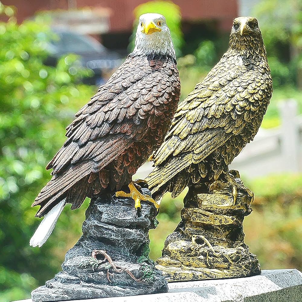 Amazon | 猛禽類最強 鷲 ワシ 鷹 置物 ミスターイーグル 本物そっくり