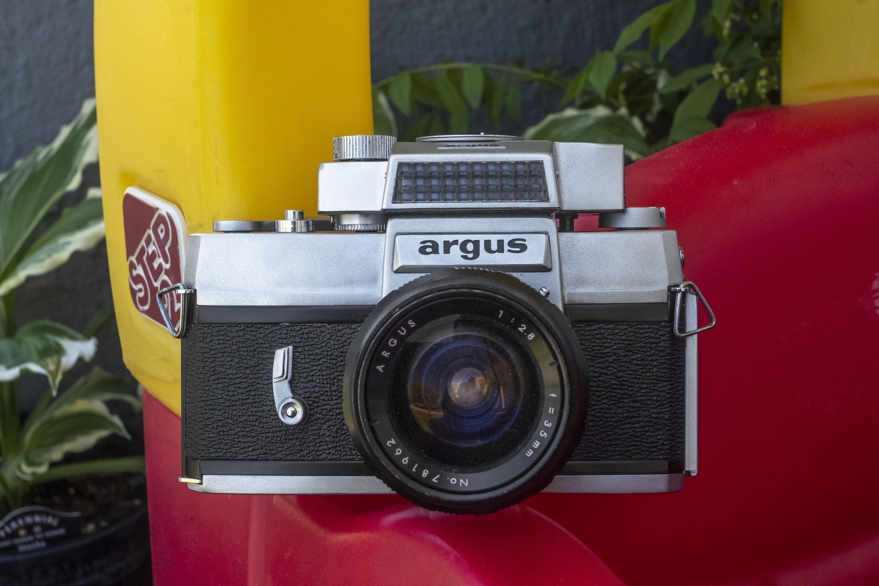 Argus SLR (1962) - mike eckman dot com
