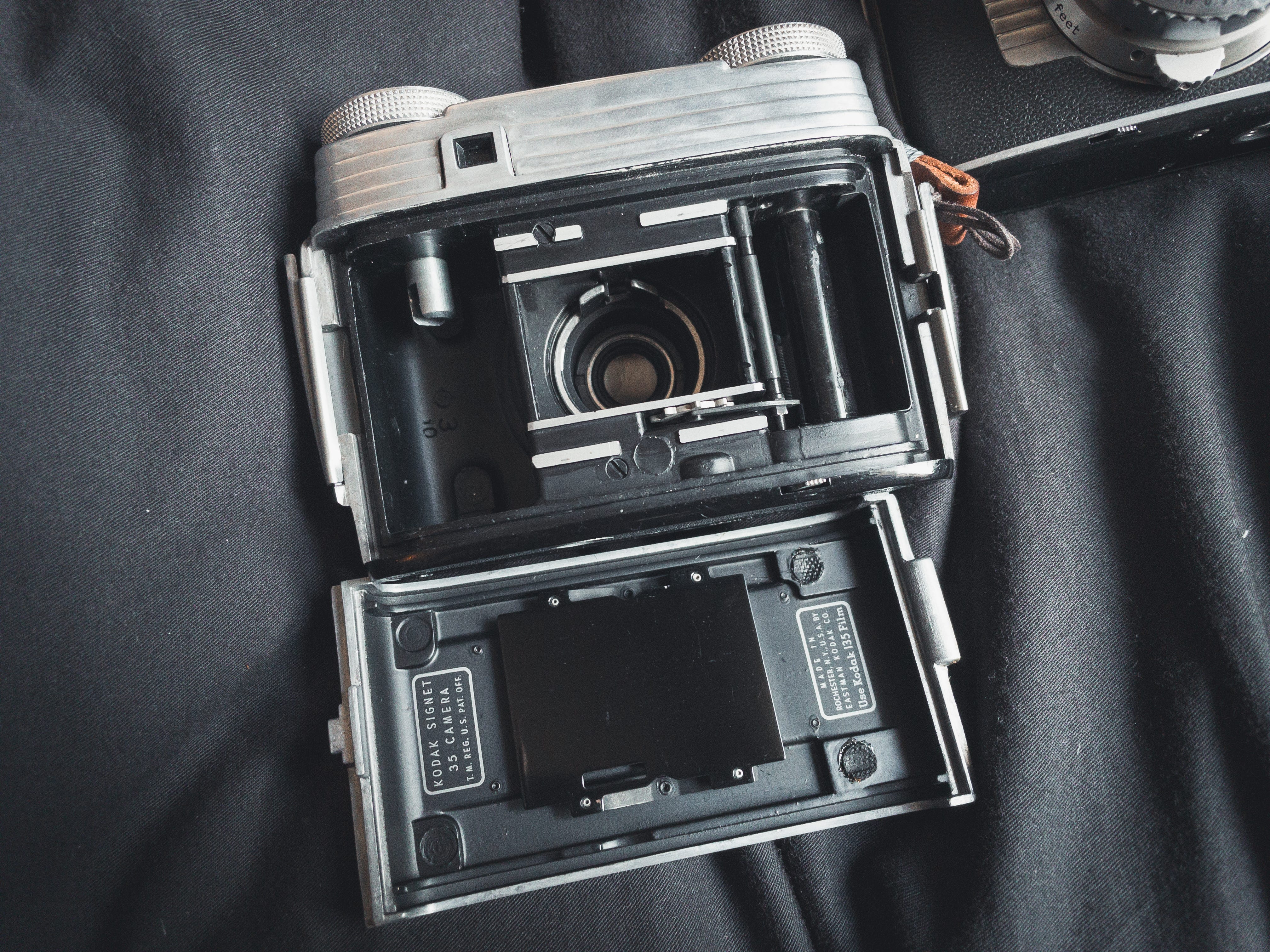 Kodak Signet 35の外観/The Exterior of the Kodak Signet 35 | by
