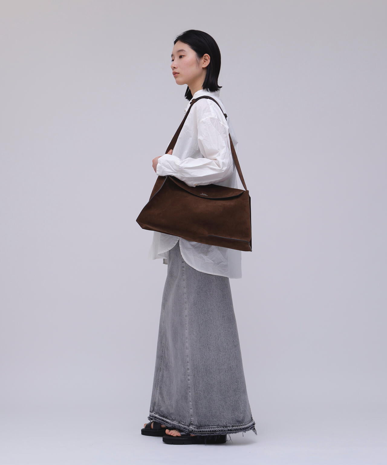 STUDIO NICHOLSON / VESUVIO SUEDE THE FOLDED SHOULDER BAG | THE