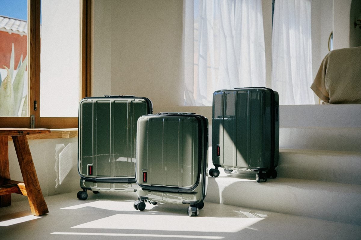 ブリーフィングの優秀キャリーケース】旅行から出張まで使える「SD