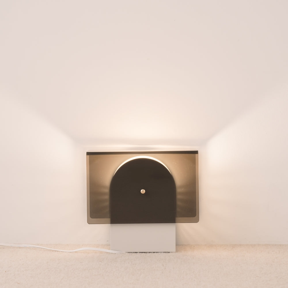 HalfMoon Table Lamp / ハーフムーン テーブルランプ – Modern peoples