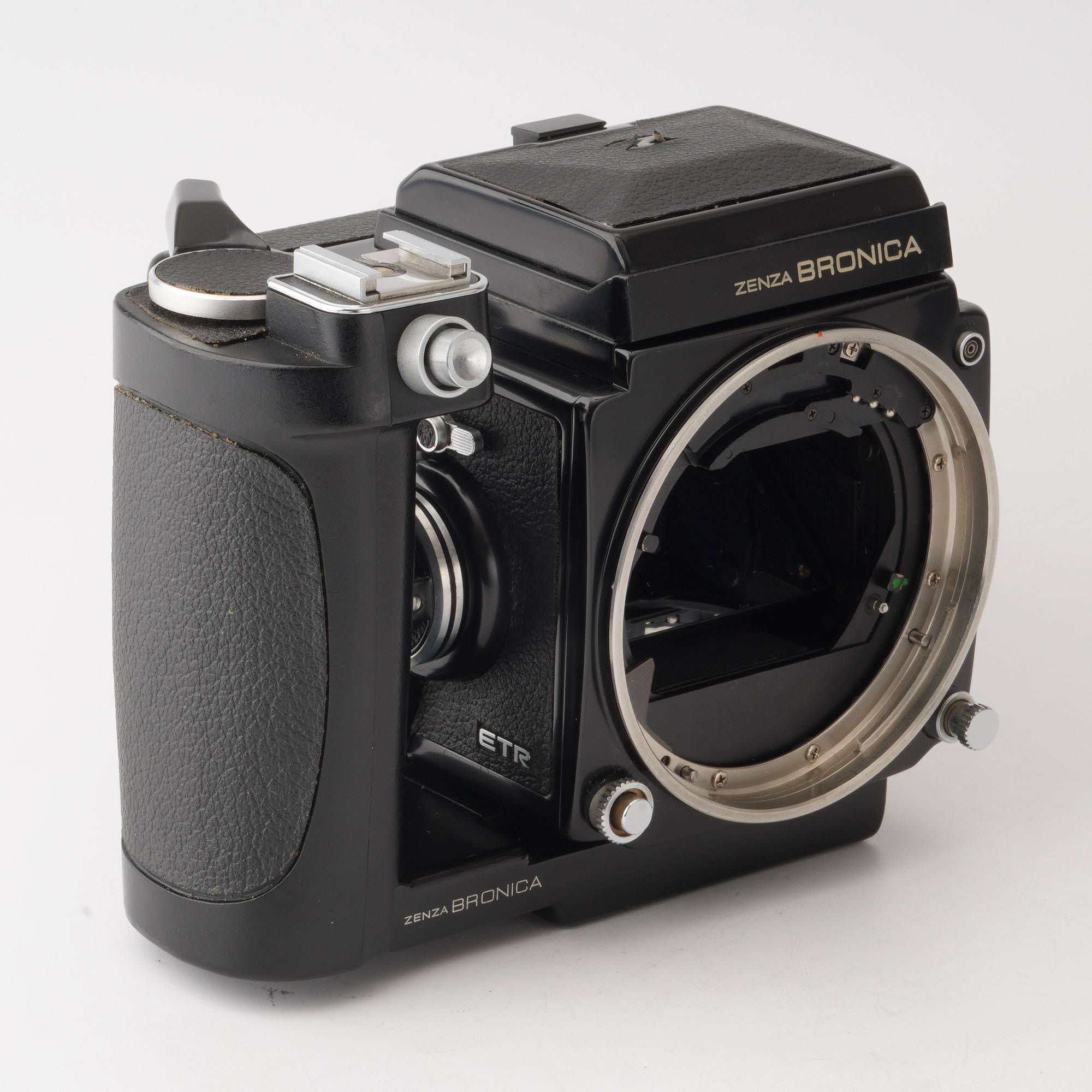 ゼンザブロニカ Zenza Bronica ETR / ZENZANON MC 75mm F2.8 – Natural