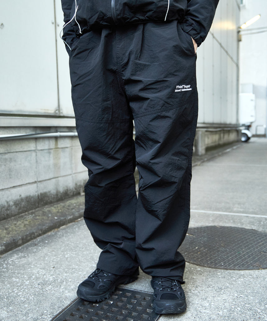 FFEIN(フェイン)】ナイロントレッキングストレートパンツ / シンプル