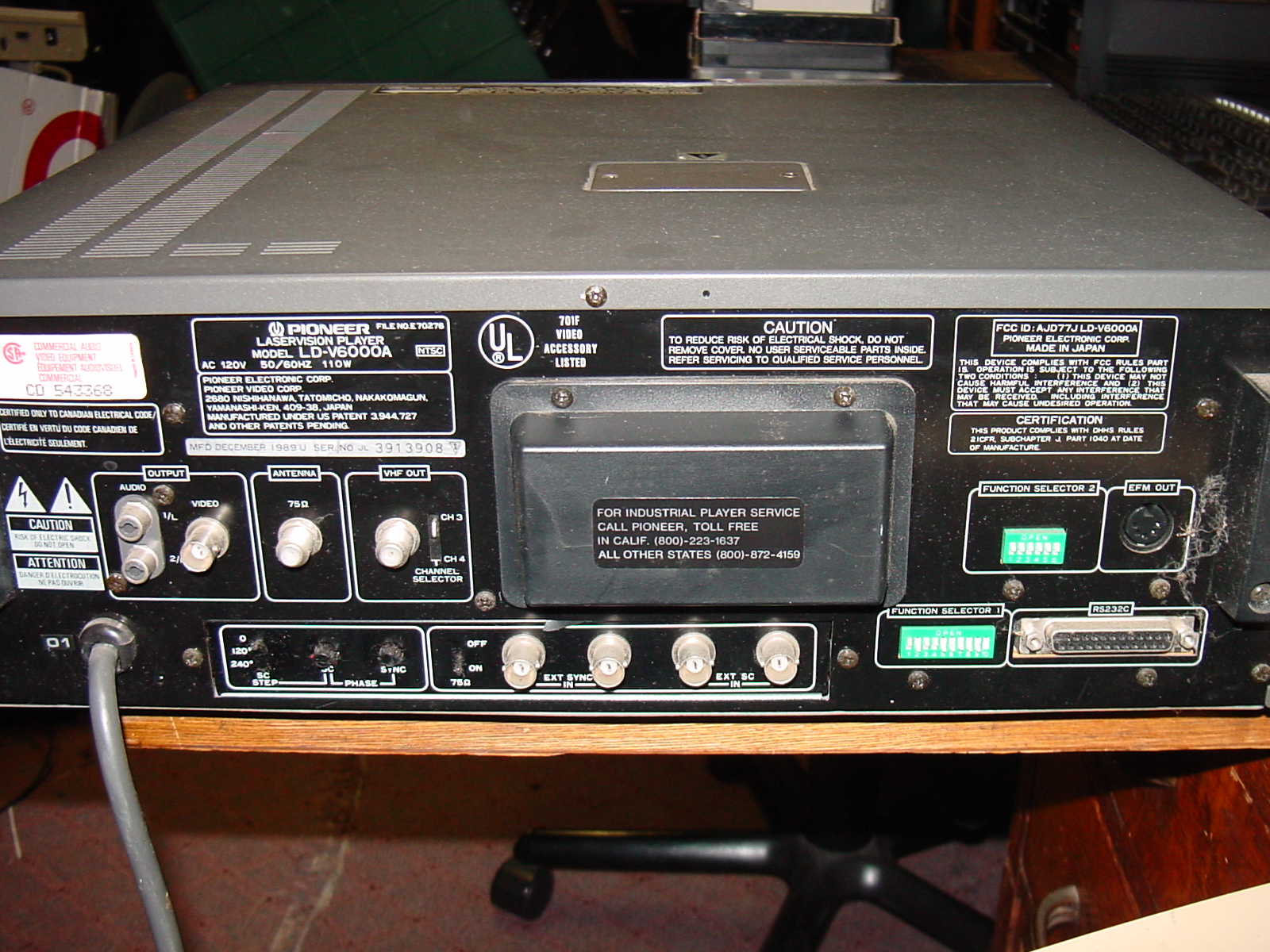 Pioneer Laserdisc Player Model No. LD-V6000A (1989) | THE