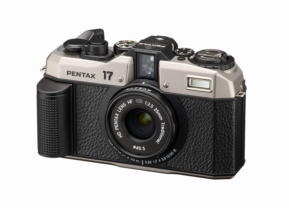 PENTAX 17 Fixed-Focal length compact film camera wins iF DESIGN