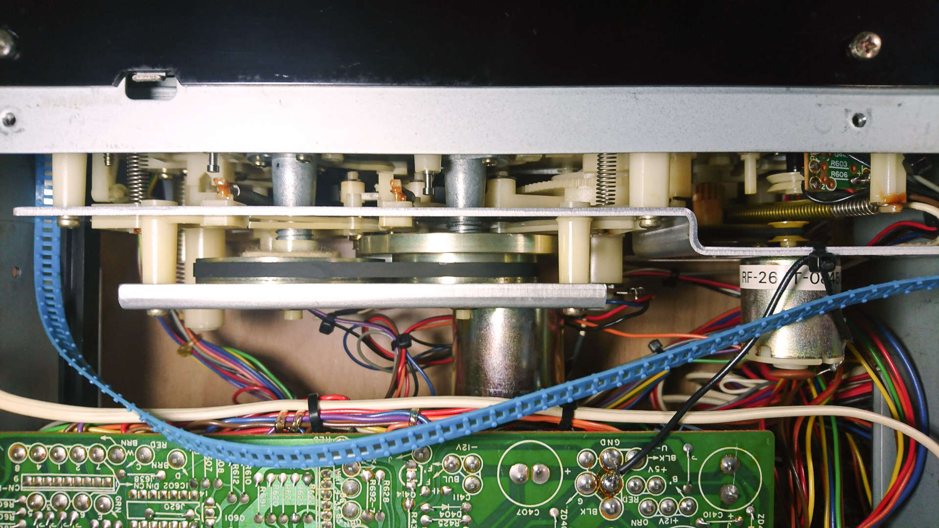 Nakamichi ZX-7 外観・内部の様子を実機の画像で紹介 | スーパーカセッ