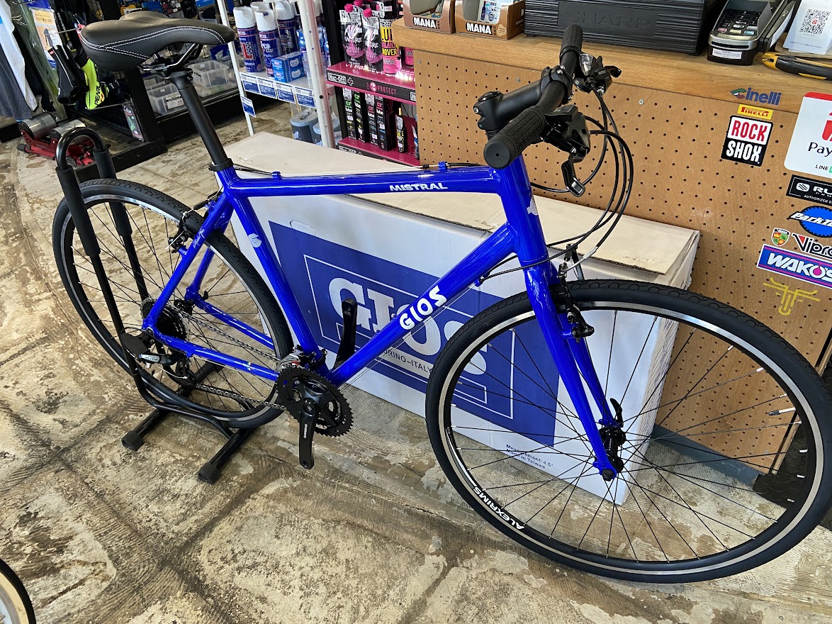 クロスバイク、マウンテンバイク、Eバイク、ヨツバサイクル在庫