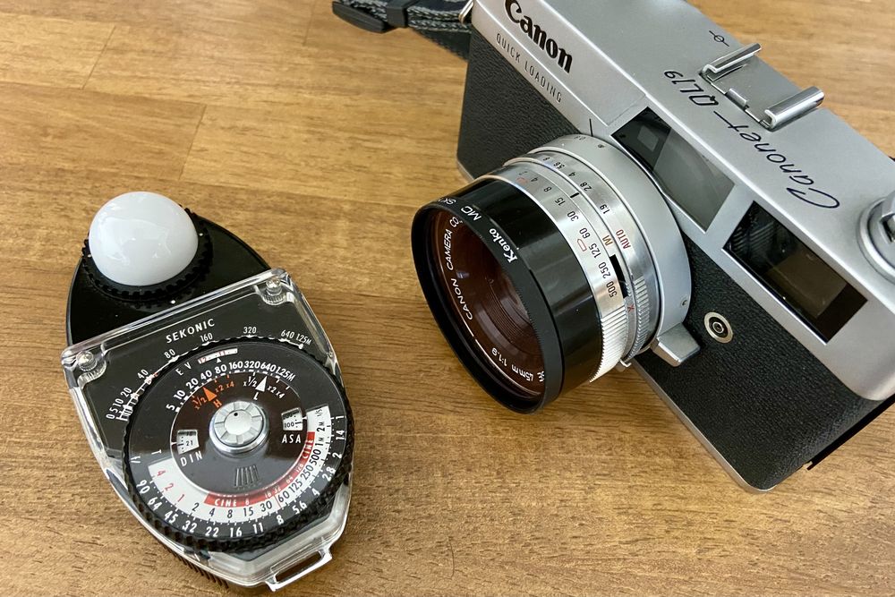 SEKONIC L-398 スタジオデラックス、カッコいい露出計は、カッコいい