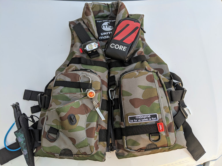 マズメ/コアライフジャケット【ライトゲーム用フローティングベストに