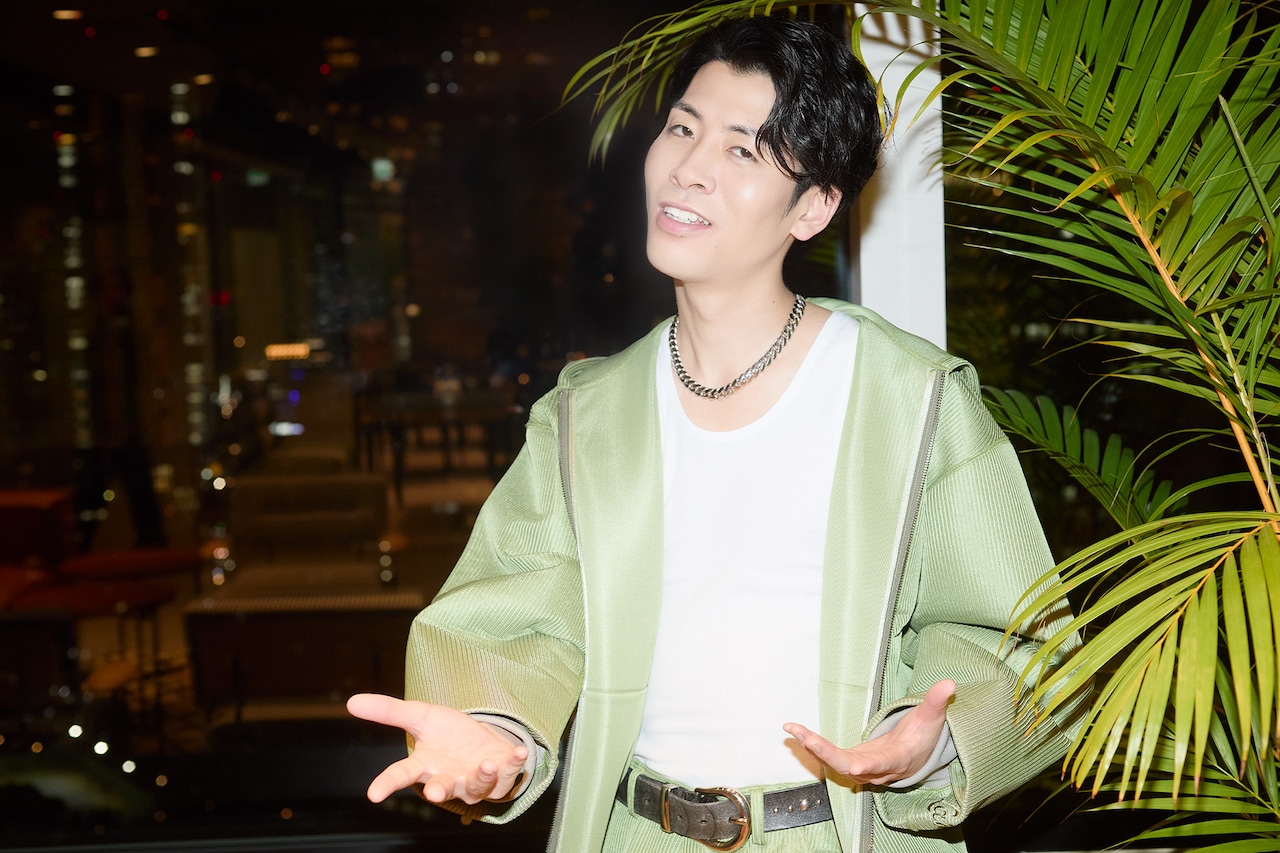 SEVENTEENジョシュア、軽やかにポージング決めスムーズに撮影終える