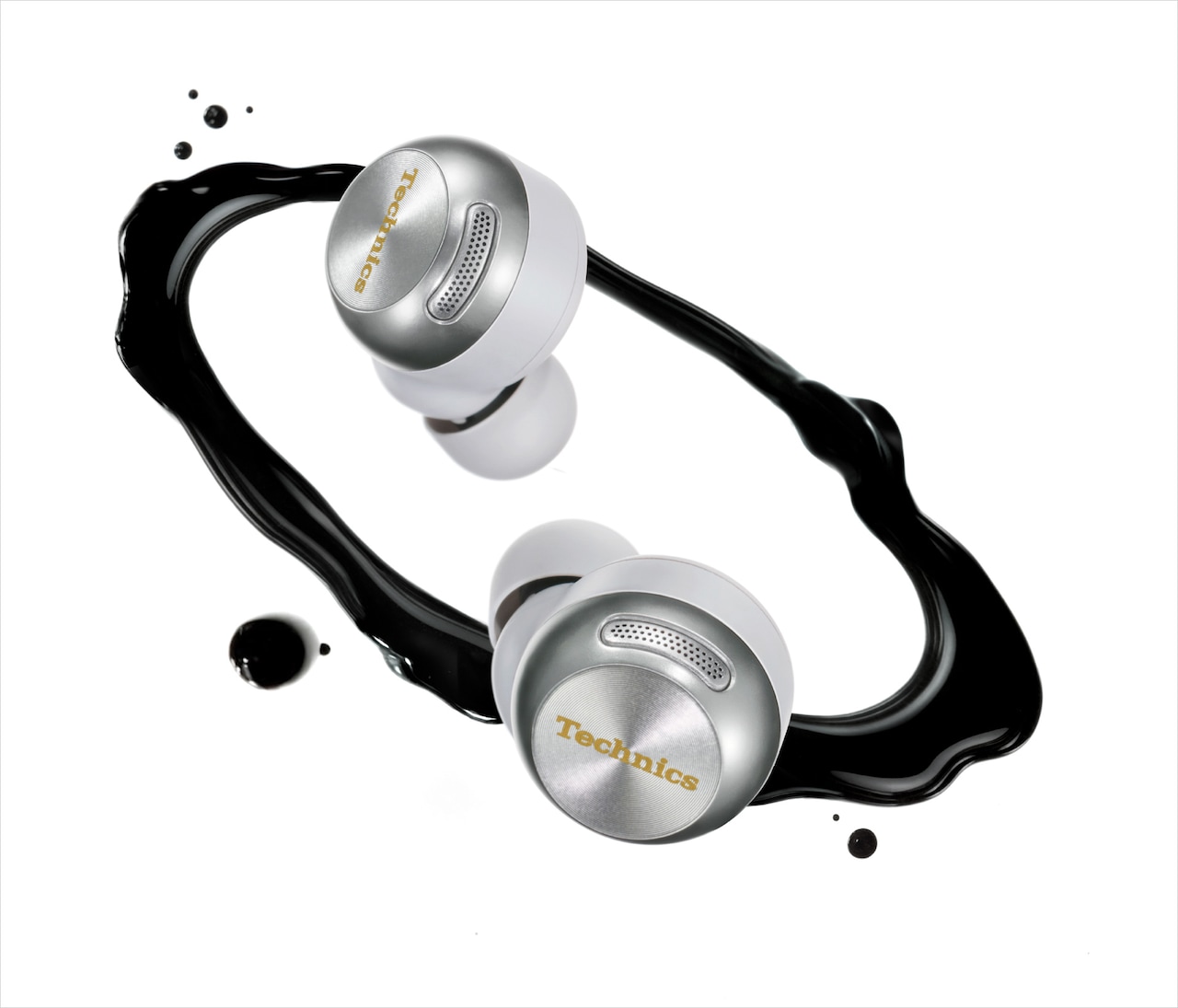 人気アーティストが“生音質”を体感、テクニクスの新たな完全ワイヤレス