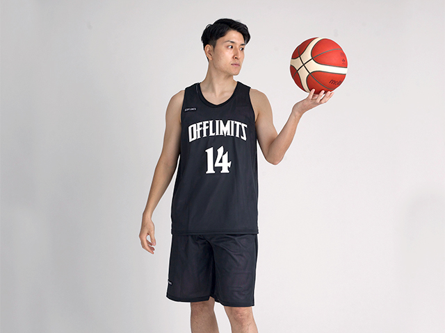 圧倒的な低価格！バスケ必須の圧着リバーシブルタンクトップ